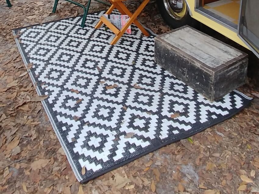 RV Outdoor Rug Diamond pattern RV rug