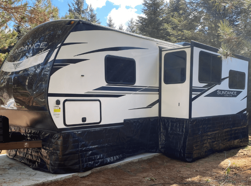 Insulated RV skirting on a travel trailer.