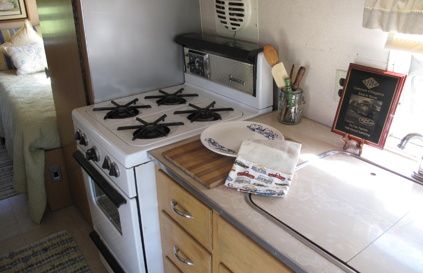 A vintage cooker in an old RV.